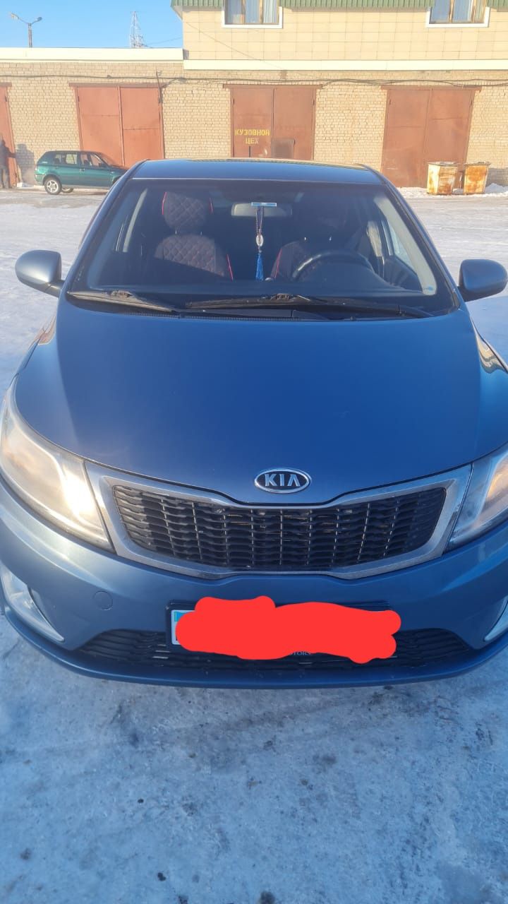 KIA RIO 2012г в хорошем состояни