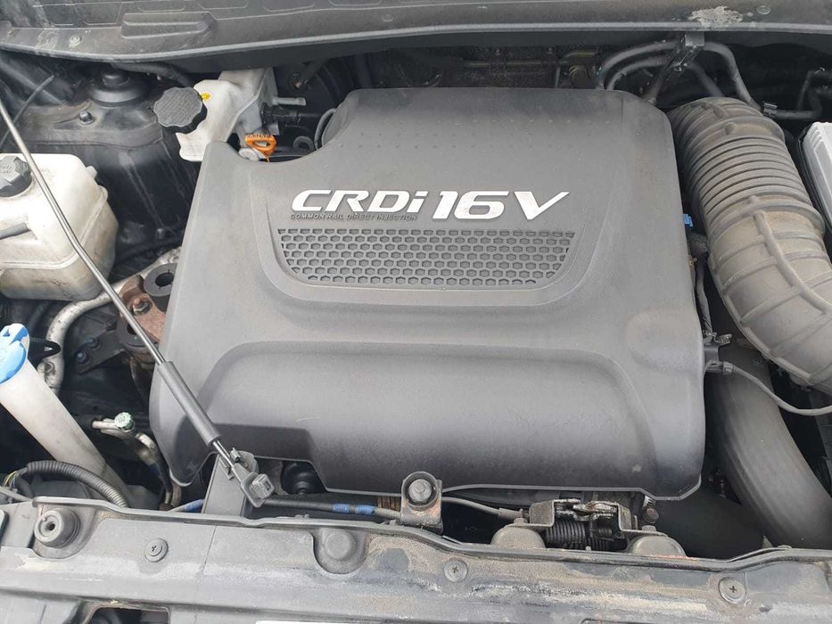 Dezmembrez Hyundai IX35 2.0CRDI 4x4 AUTO 2015