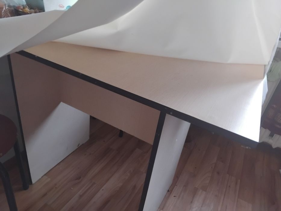 Стол не большой на кухню