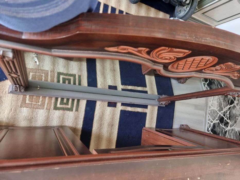 Продаётся трюмо и детский складной шкаф