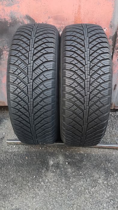 2бр. всесезонни гуми 185/65/14 Kumho Solus
7.1мм
dot22
Много добро със