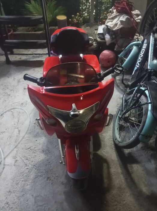 Аккумуляторный мотоцикл (детский)