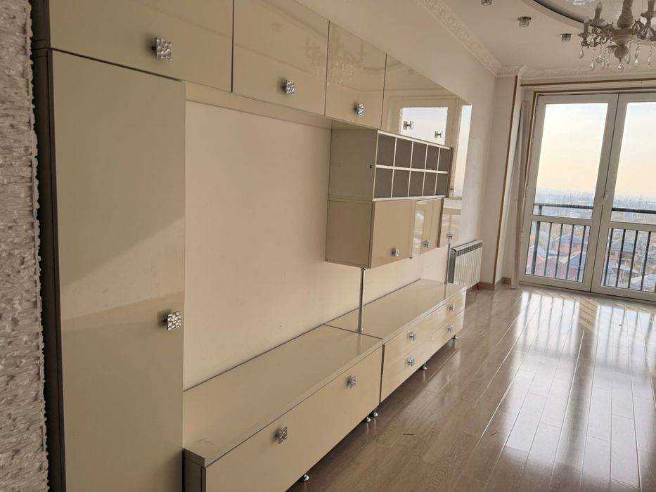 Горка для гостинной