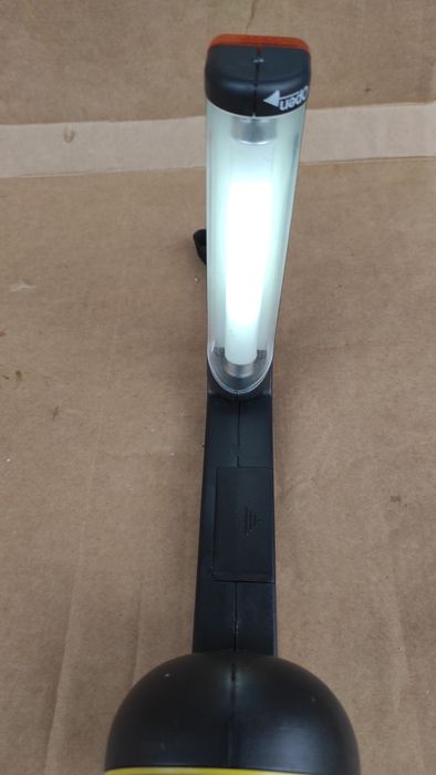 Уникален мултифункционален фенер Duracell