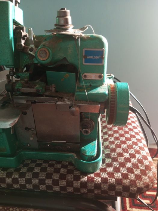 averlok tikuv mashinkasi