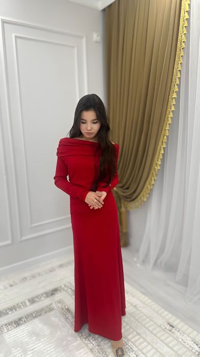 Продам красное платье