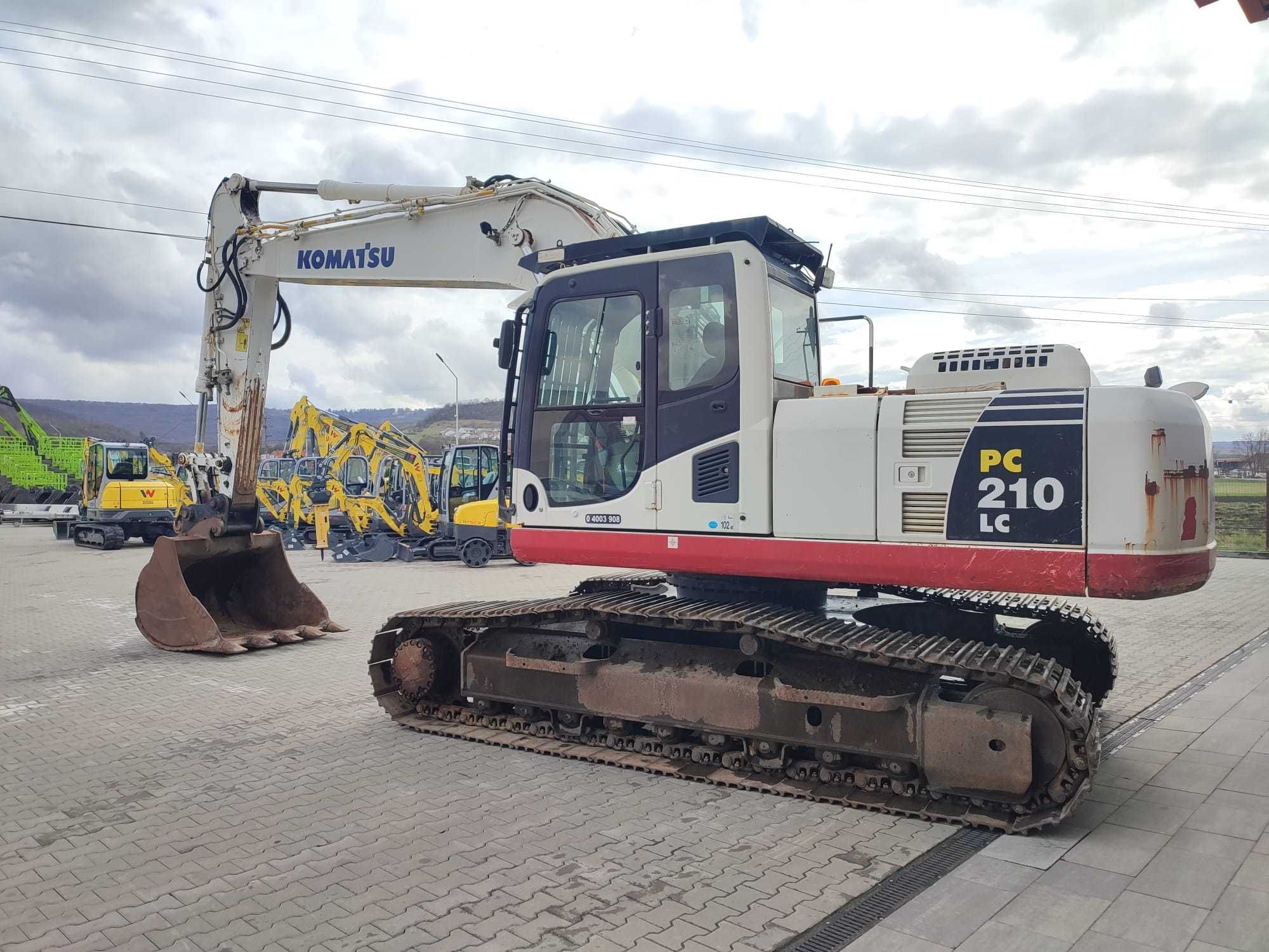 Excavator Komatsu PC210 LC-8