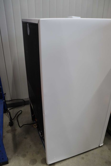 Хладилник Comfee RCD93WH2(E) 93L 86см Лек транспортен дефект