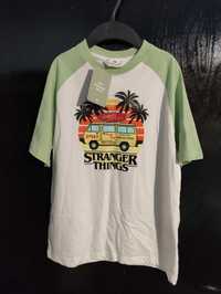 Тениска H&M за тийнейджър с принт Stranger things, размер 146/152 см