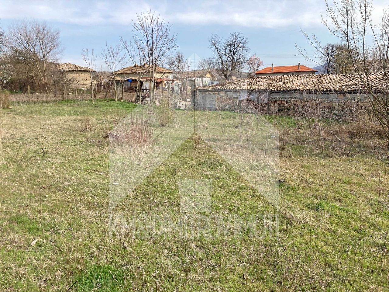 Продава се Парцел в Нови пазар - 1017 кв.м за 8 €/кв.м - Снимка #8
