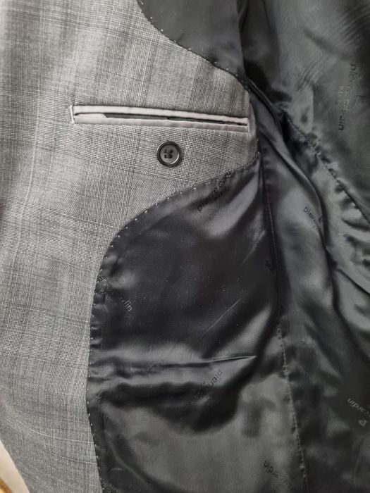 Мужской костюм-тройка Pierre Cardin