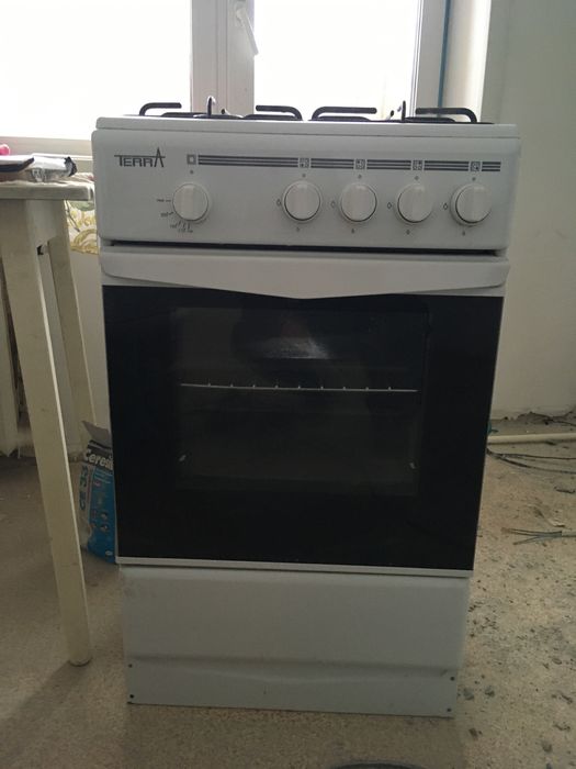 Продам газ плиту с духовкой
