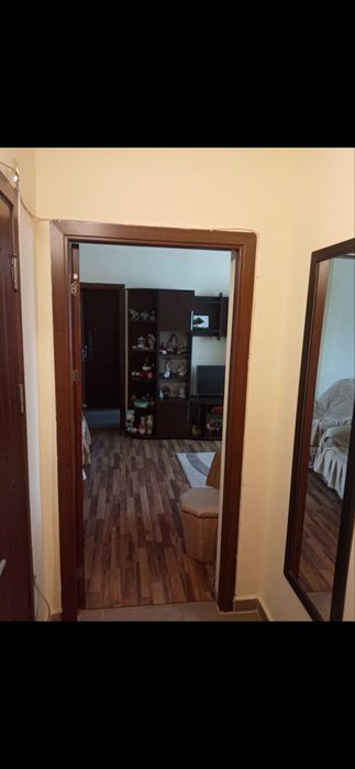 Inchiriez ap 2 camere 50 m
