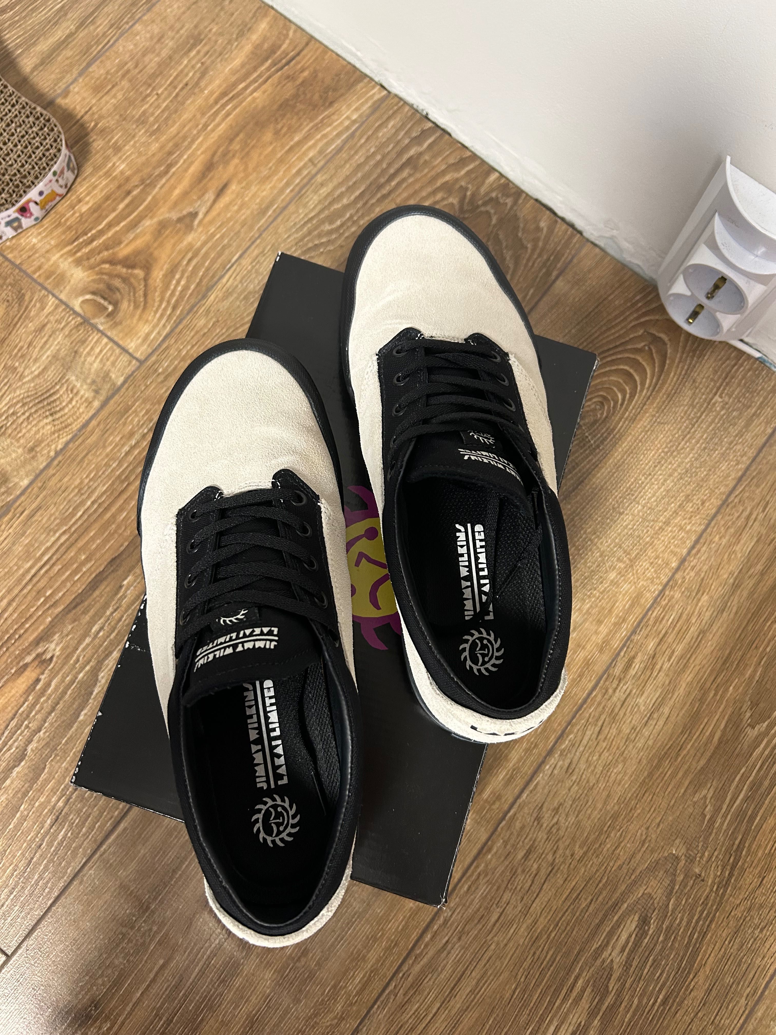 Велурени кецове Lakai