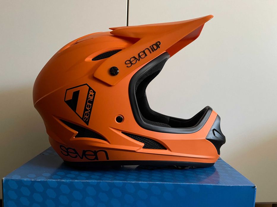 Cască 7iDP M1 | Portocalie | 59-60cm | NOUĂ