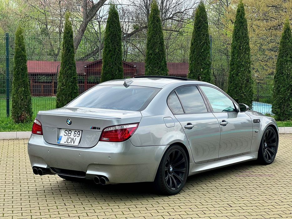 Vând BMW M5 V10 5.0