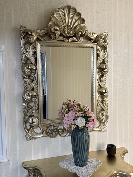 Masa si Oglinda Stil Venetian