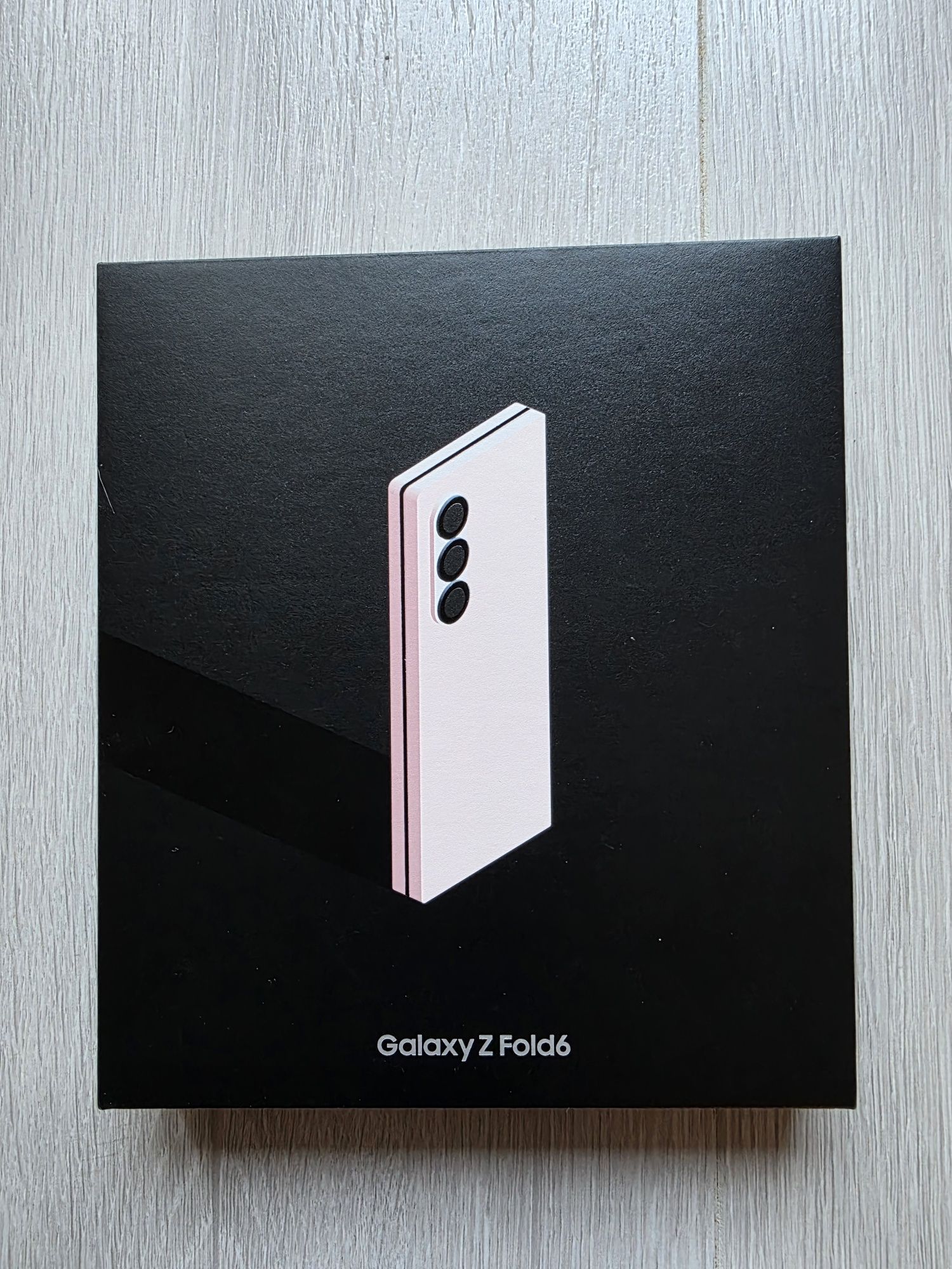 НОВ! Samsung Galaxy Z Fold 6 256GB