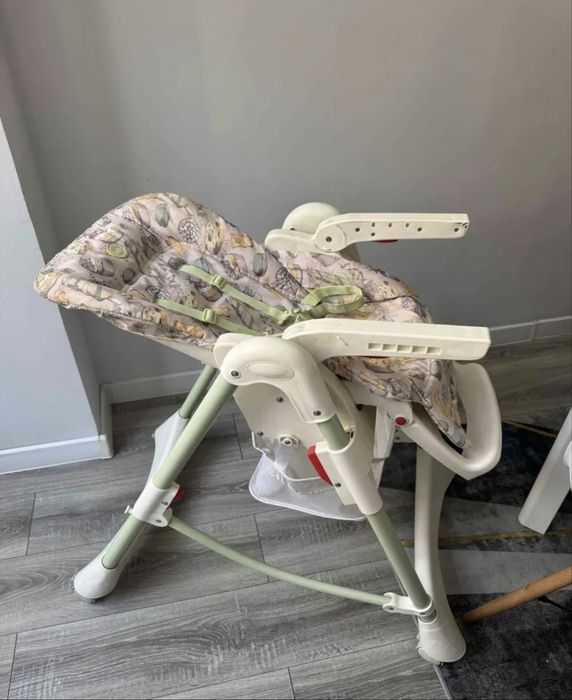 Стул для кормления