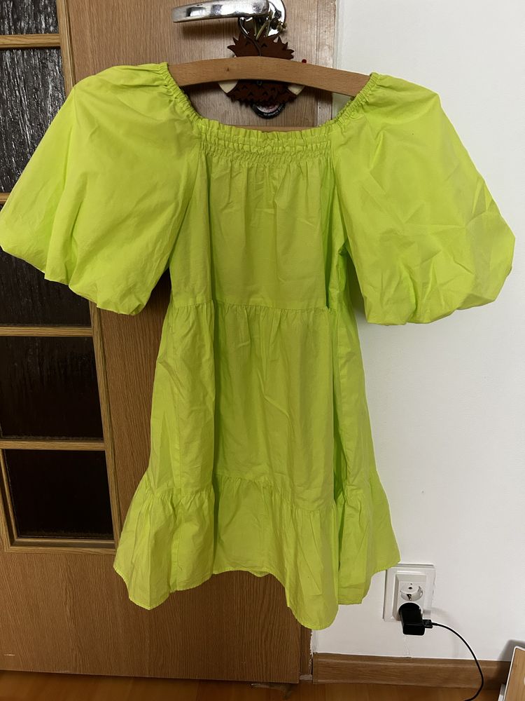 Rochie zara xs vaporoasa