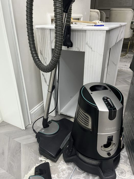 Продаеться пылесос