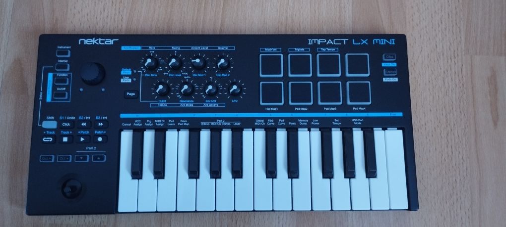 Nektar Impact LX Mini – професионална, компактна MIDI клавиатура