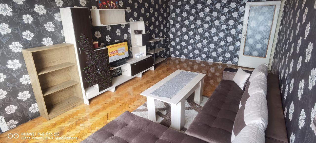 Дава се под наем Тристаен апартамент в Димитровград - 69 кв.м за 204 € - Снимка #3
