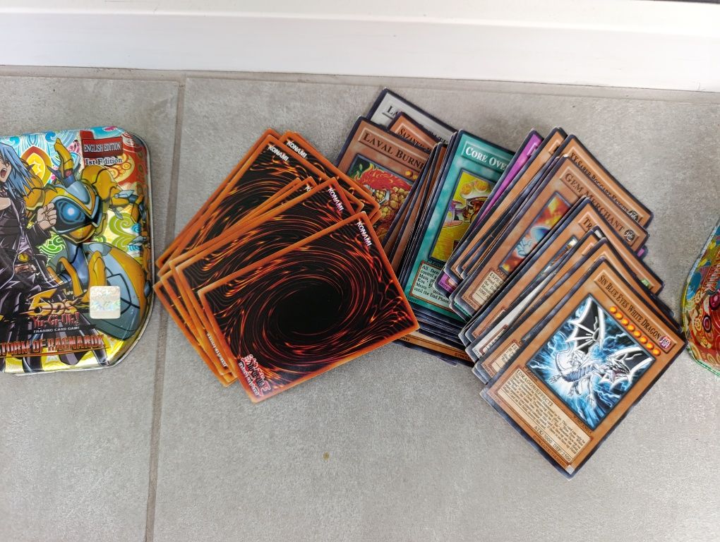 ПРОДАВАМ.: Карти Yu Gi Oh
