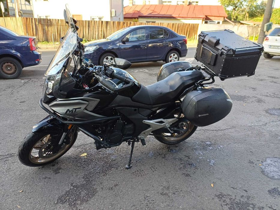 CFMOTO 700 MT 2024