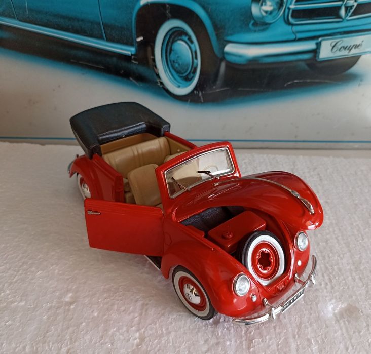 Volkswagen 1951
Scara 1:18
Maisto

Pozele reflectă realitatea. Se vind