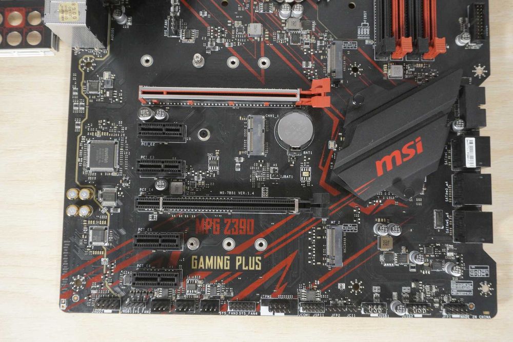 Дънна платка дъно MSI Z390 Gaming PLUS - LGA 1151 за 8/9th gen intel
