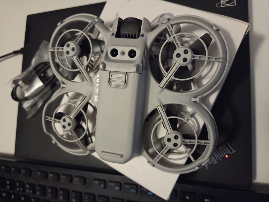 Drona DJI Neo Gray