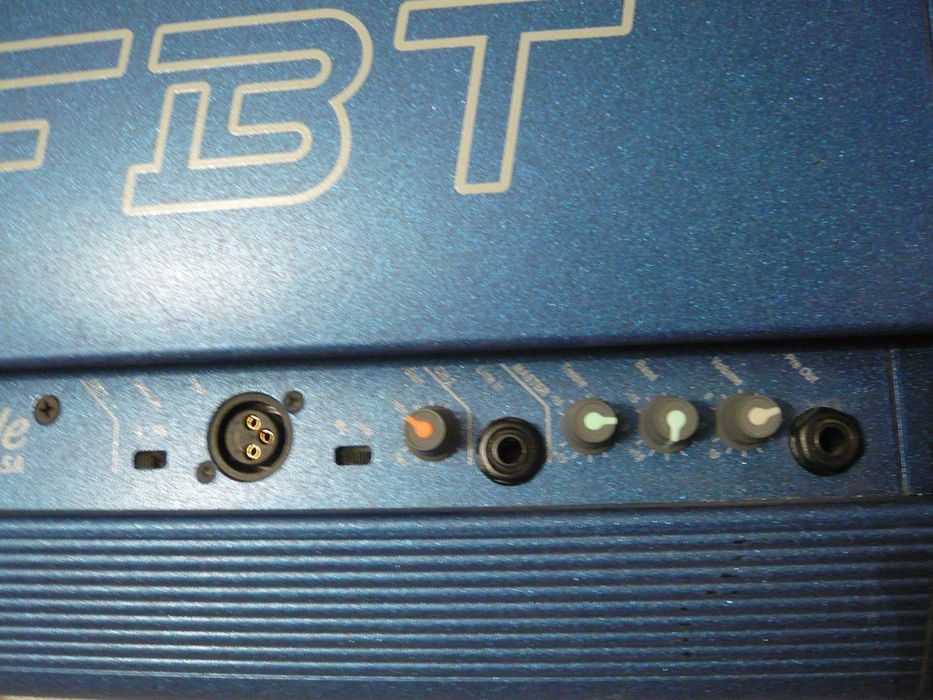 Vand 1 bucata Boxa activa FBT complet din aluminiu *Unicat