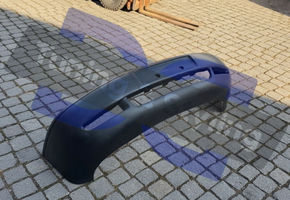 Audi A8 D2 Передний бампер Аналог