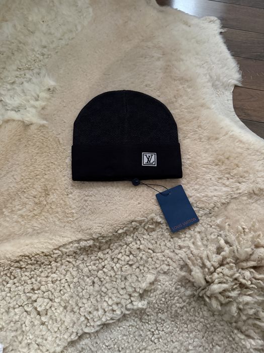Louis Vuitton /LV шапки/beanie