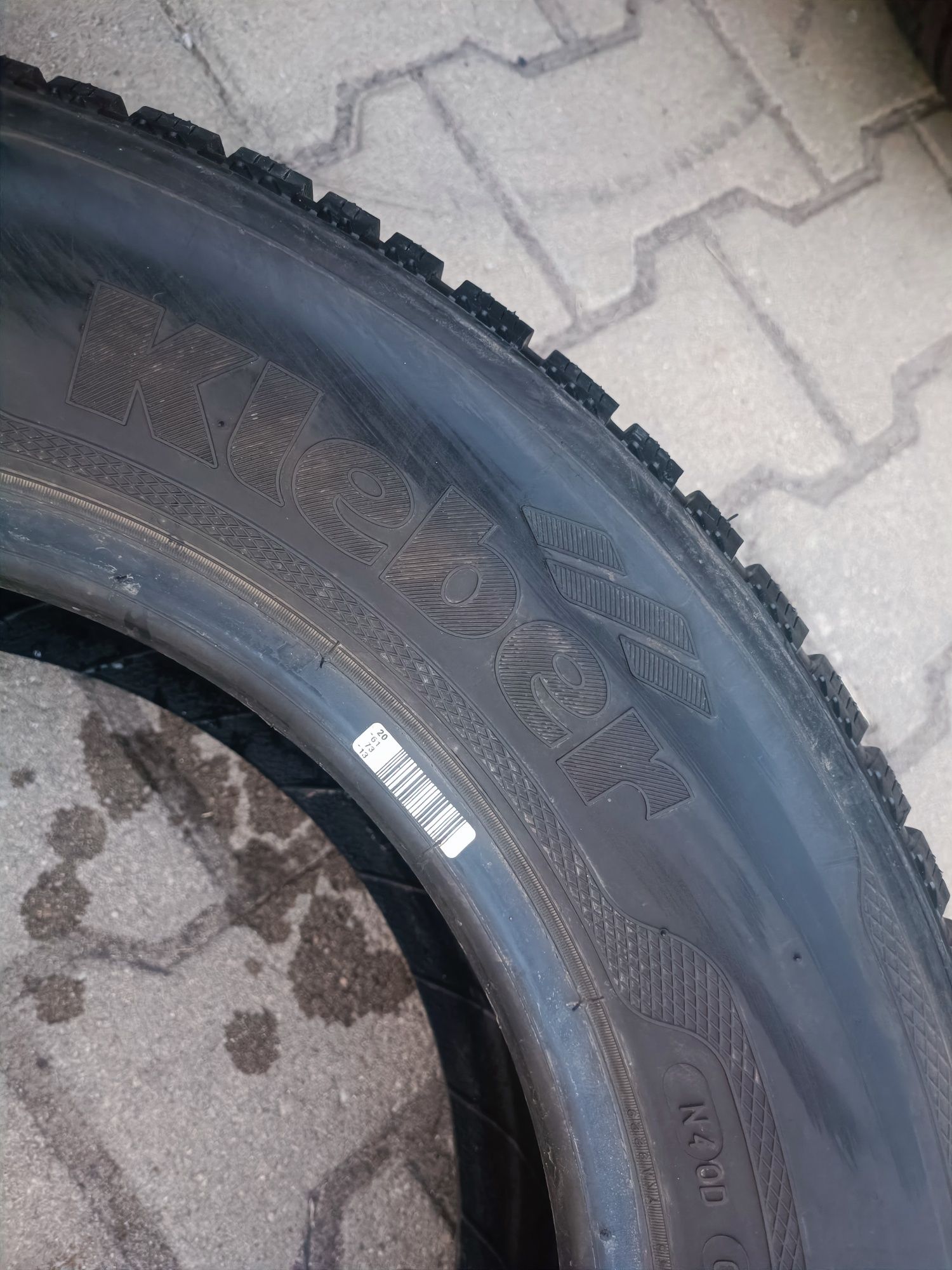 215 65 16 kleber 2бр.