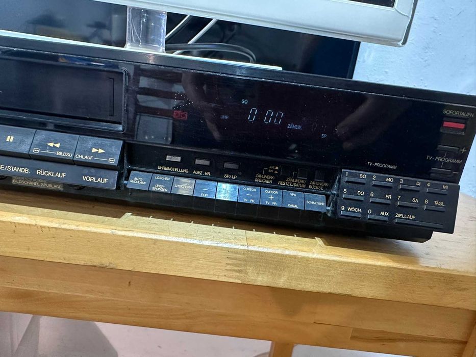 video recorder jvc hr-d230eg