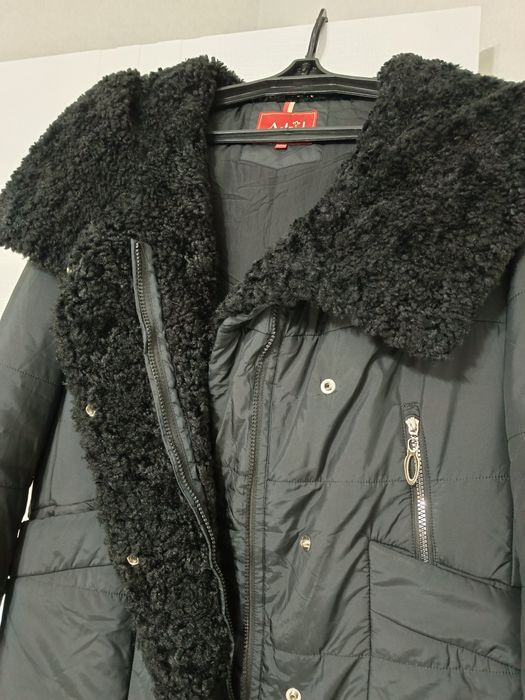 Продам отлиный зимние пальто 50 р