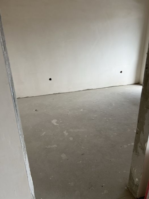 Vand apartament 3 camere 70 m floresti zina terra semifinisat bloc nou