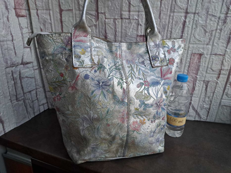 дамска чанта ,сребриста торба-естествена кожа