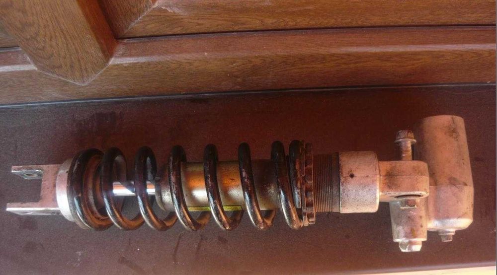 Amortizoare spate Honda Suzuki Kawasaki Yamaha