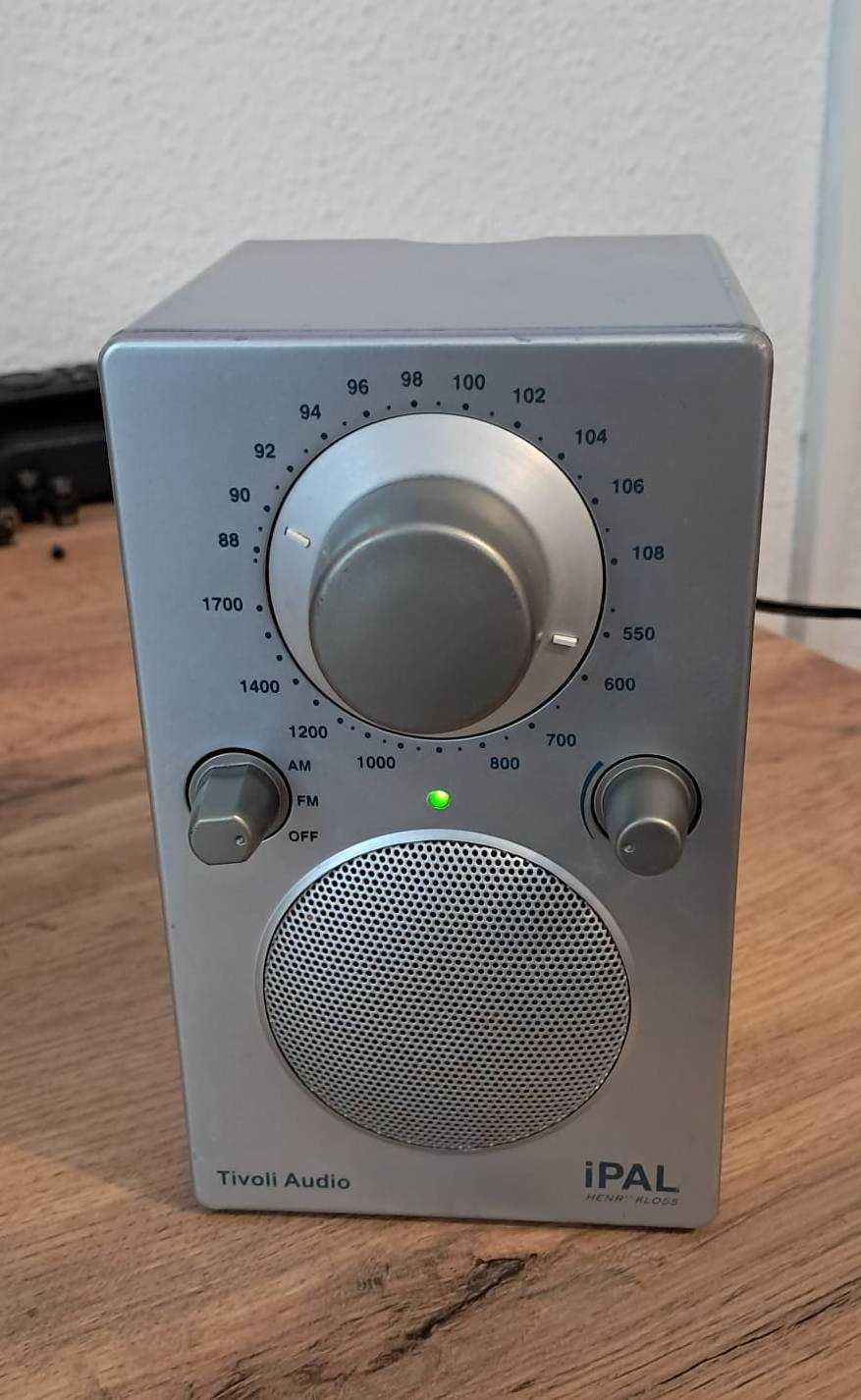 Radio Tivoli Audio iPAL Henry Kloss
