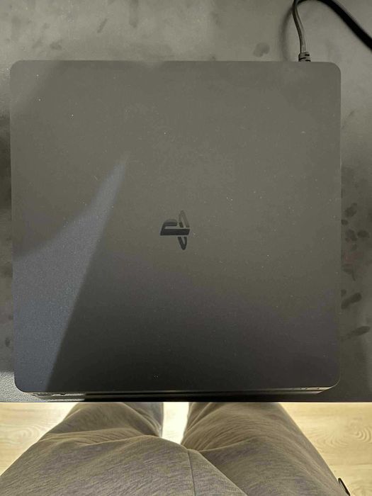 PlayStation 4 Slim 500GB с игри