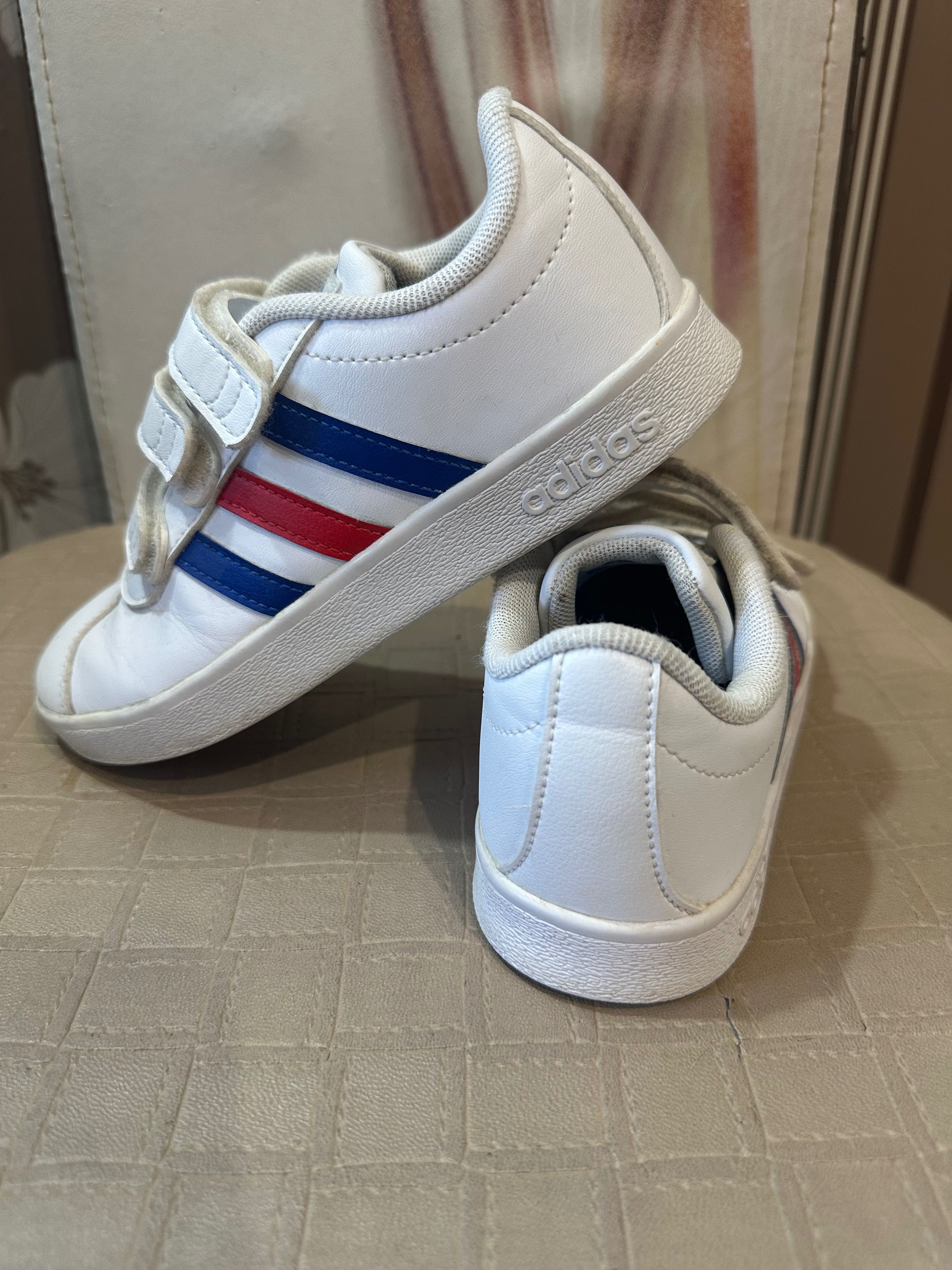 Детски маратонки Adidas номер 31,5, стелка 20 см