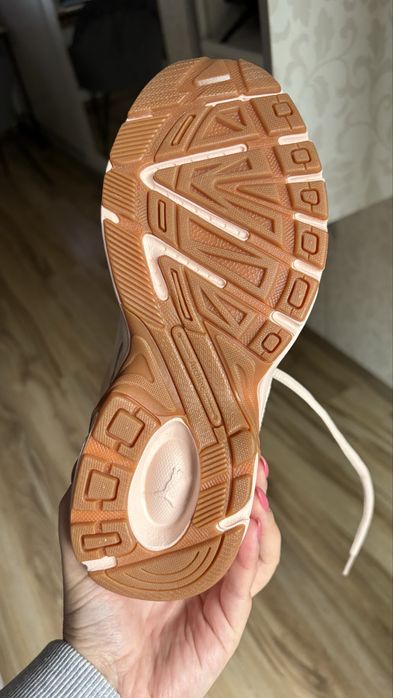 Adidasi noi Puma dama