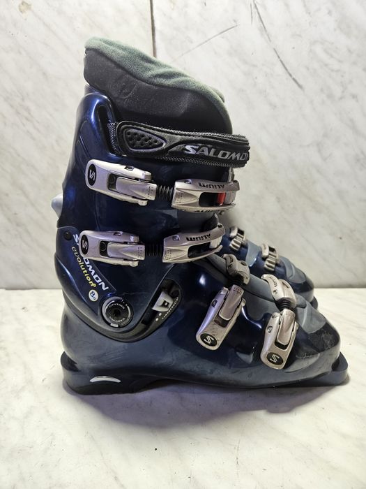 Clapari ski schi  Salomon mondo  27,5 corespunde mărimii 41-42