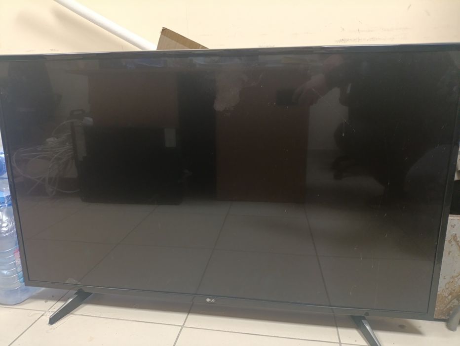 Телевизор lg 49UH610V на запчасти