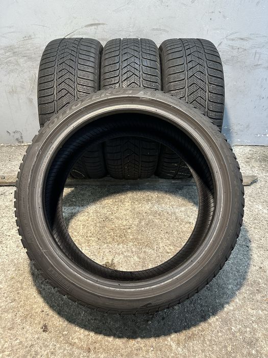 Гуми 225/40/18 PIRELLI Sottozero Winter RUN FLAT