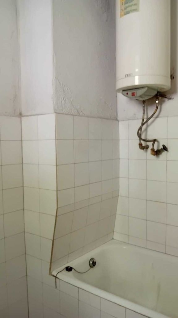 Продава се Тристаен апартамент в Смолян, Стар център - 104 кв.м за 481 €/кв.м - Снимка #4