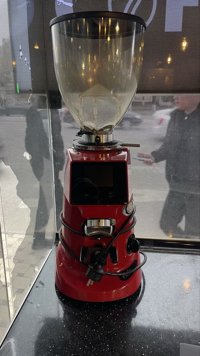 Кофемолка продается Fiorenzato f64